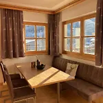 Rosengartl Krimml Apartment *